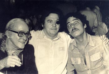 Da direita pra esquerda: Chico Assustado, Tom com tapa-olho e Vinícius... bom Vinícius está bêbado, no canto esquerdo ao menos tudo parece normal.