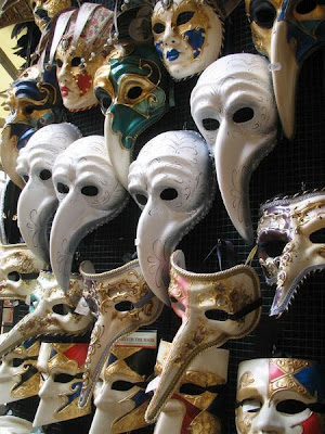 504203-Traditional-Venetian-Masks-0